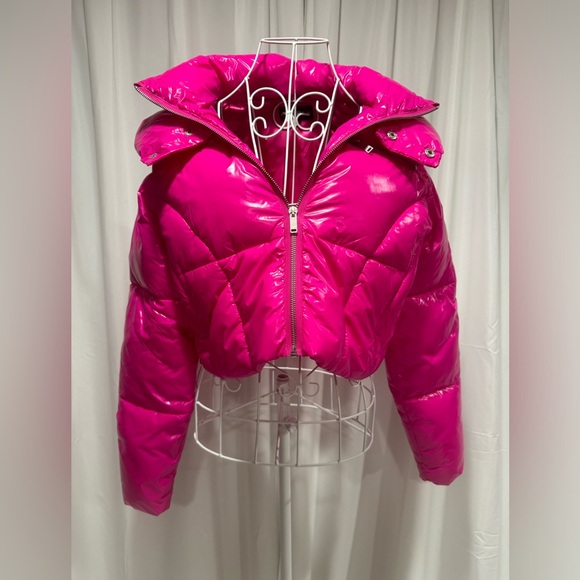 POSTER GIRL hot pink cropped jacket - Picture 3 of 3